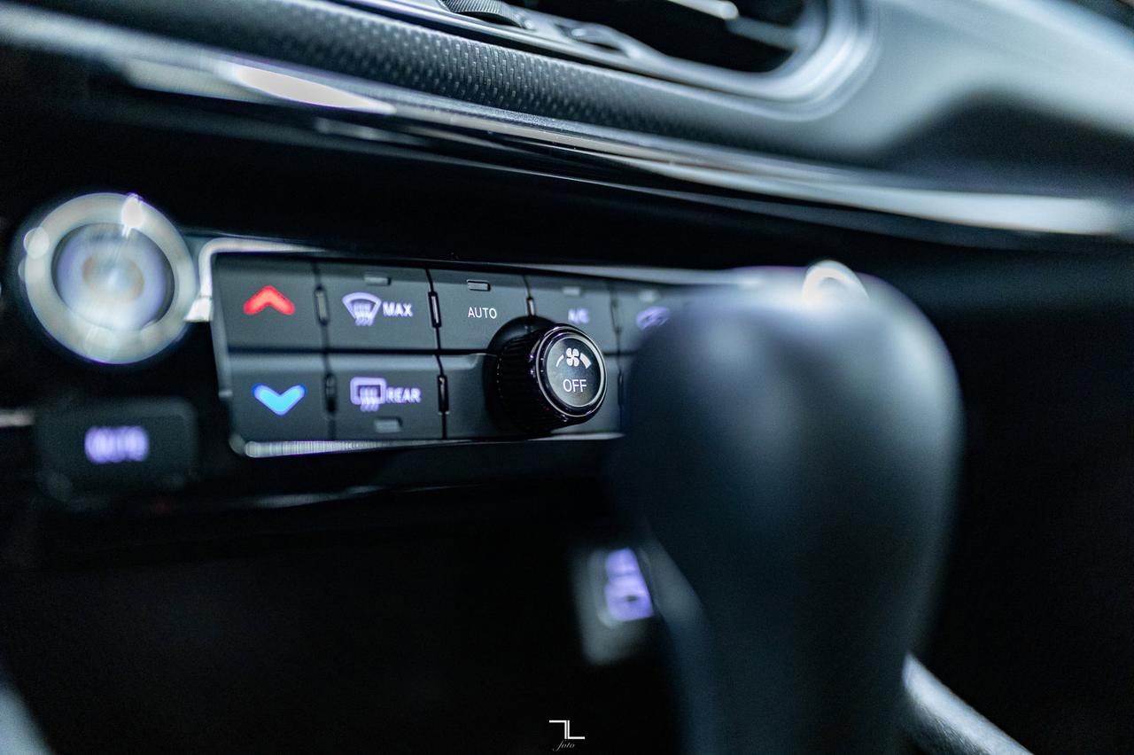 2023 Jeep Compass 4x4 Altitude Leather Roof Nav Red Deer AB