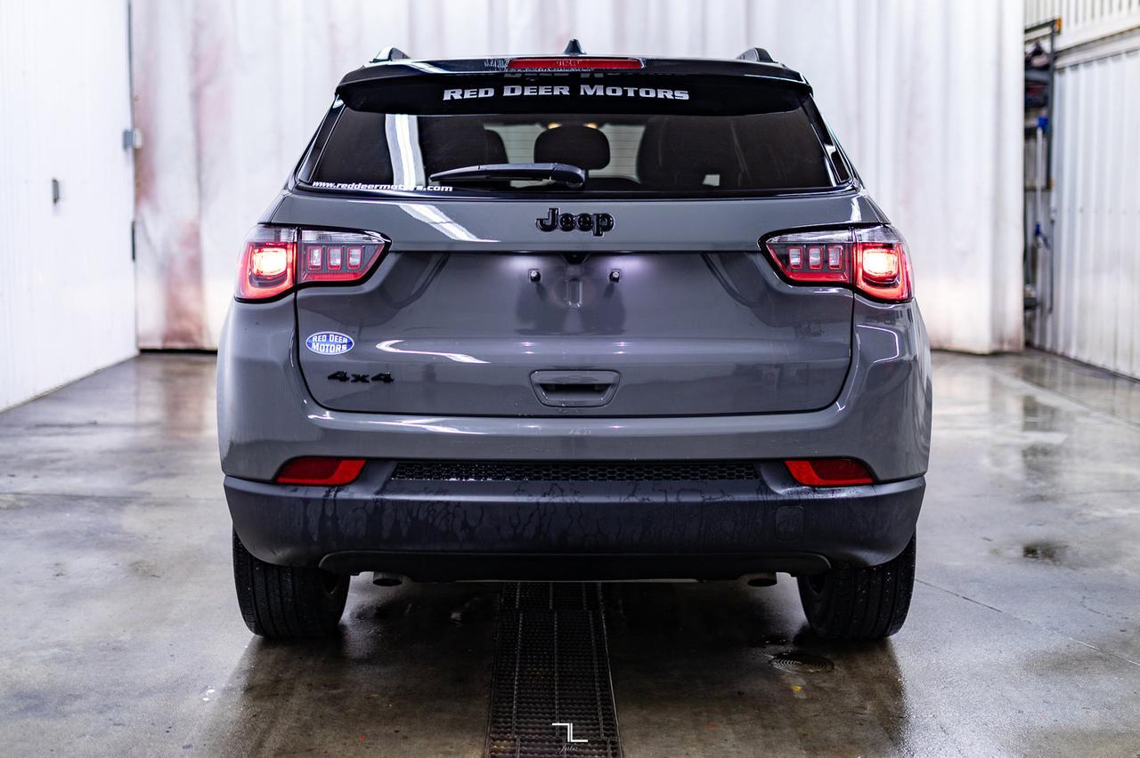 2023 Jeep Compass 4x4 Altitude Leather Roof Nav Red Deer AB