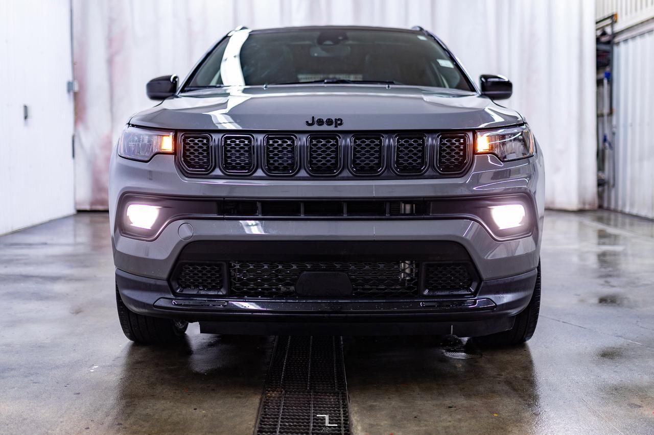 2023 Jeep Compass 4x4 Altitude Leather Roof Nav Red Deer AB