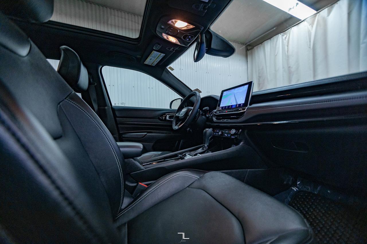 2023 Jeep Compass 4x4 Altitude Leather Roof Nav Red Deer AB