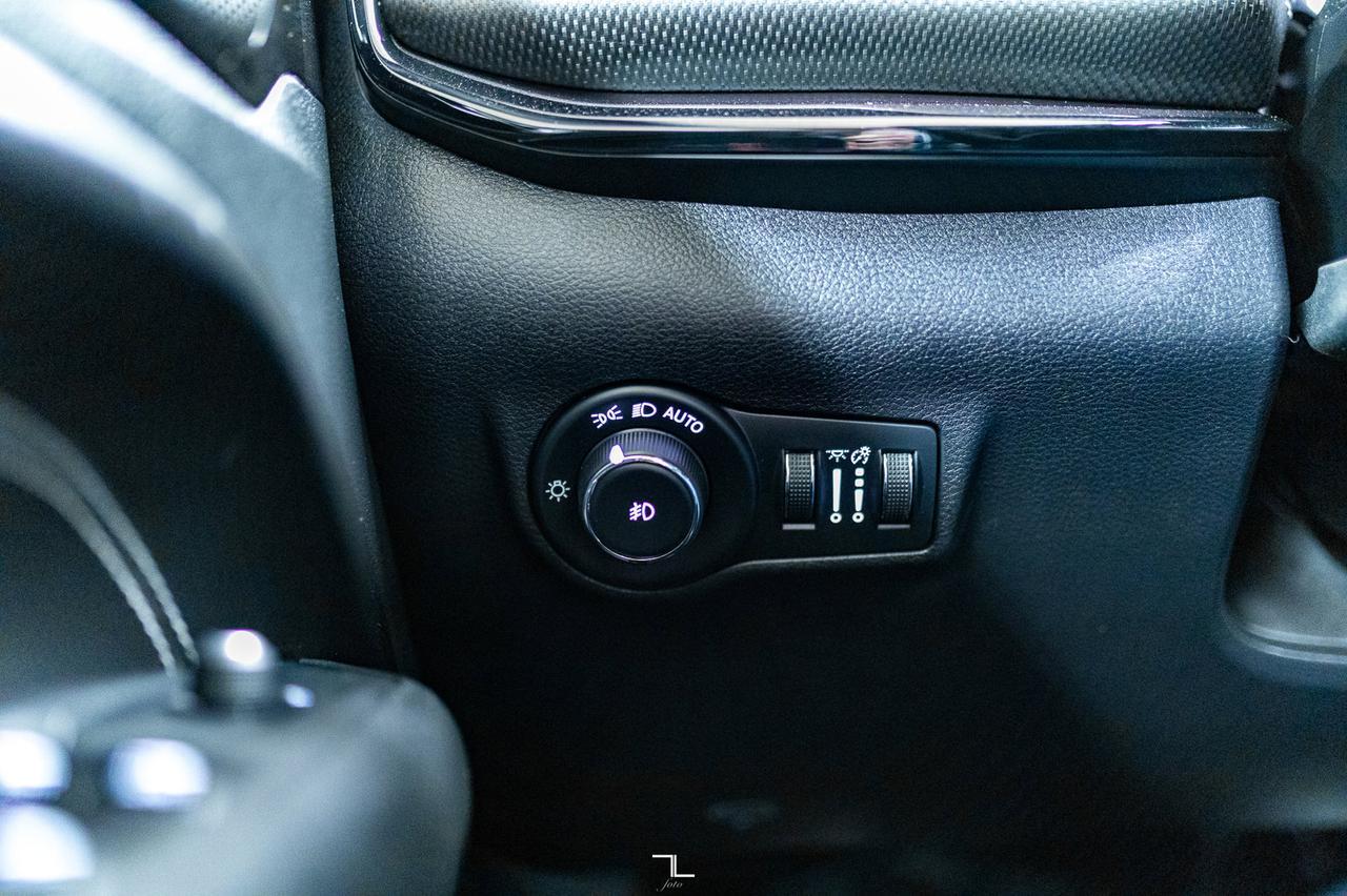 2023 Jeep Compass 4x4 Altitude Leather Roof Nav Red Deer AB