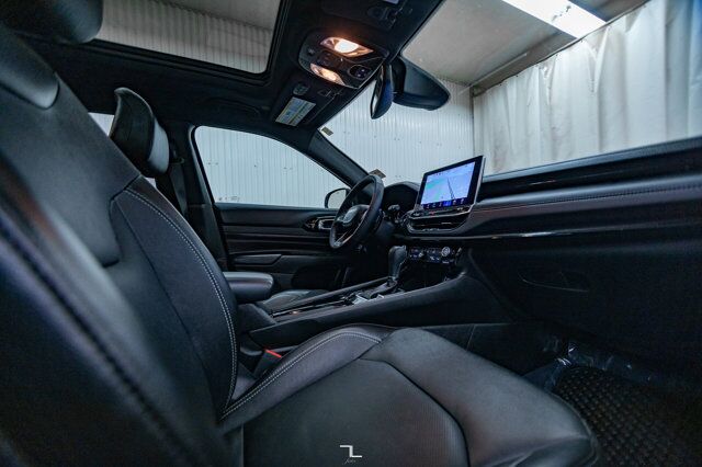 2023 Jeep Compass 4x4 Altitude Leather Roof Nav Red Deer AB