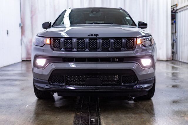 2023 Jeep Compass 4x4 Altitude Leather Roof Nav Red Deer AB