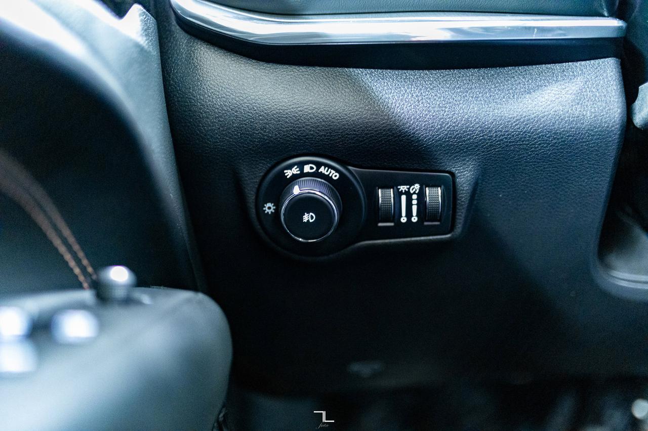 2023 Jeep Compass 4x4 Limited Red Edition Leather Roof Nav BCam Red Deer AB