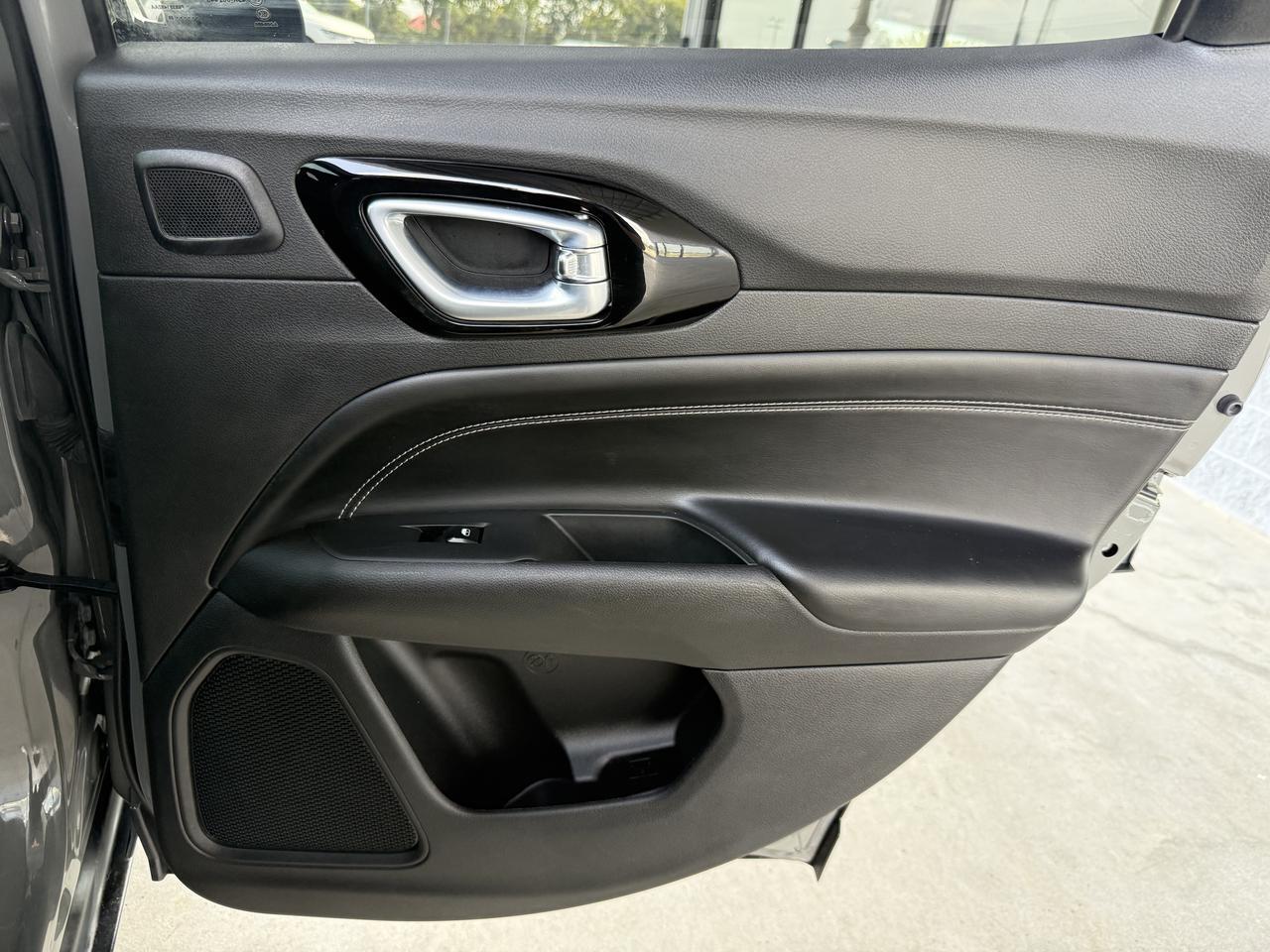 2023 Jeep Compass Altitude Knoxville TN