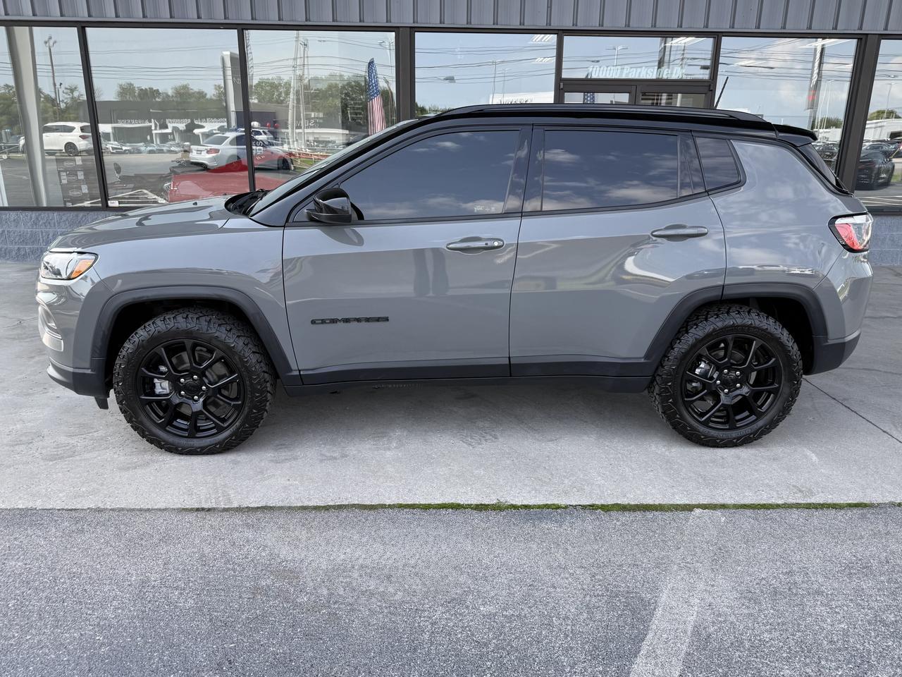 2023 Jeep Compass Altitude Knoxville TN