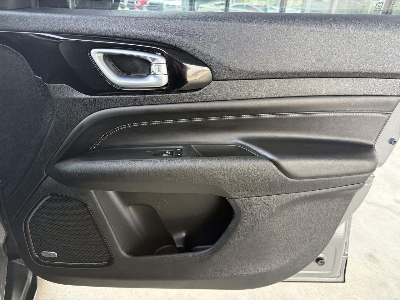 2023 Jeep Compass Altitude Knoxville TN