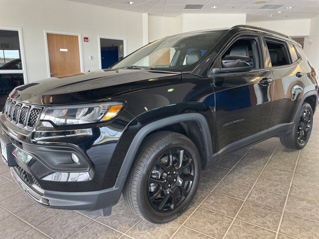 2023 Jeep Compass Altitude
