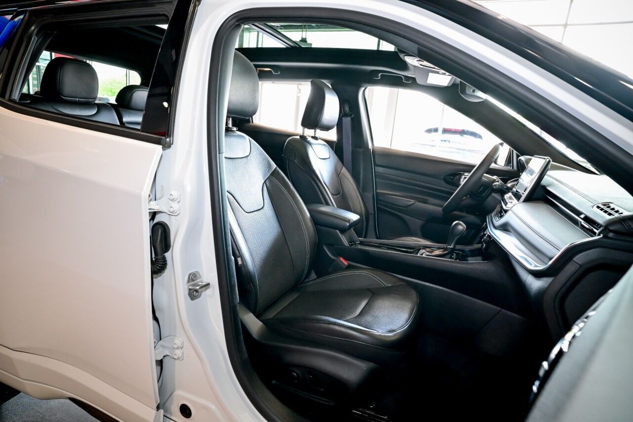 2023 Jeep Compass High Altitude, Elite Interior Group Springfield NJ