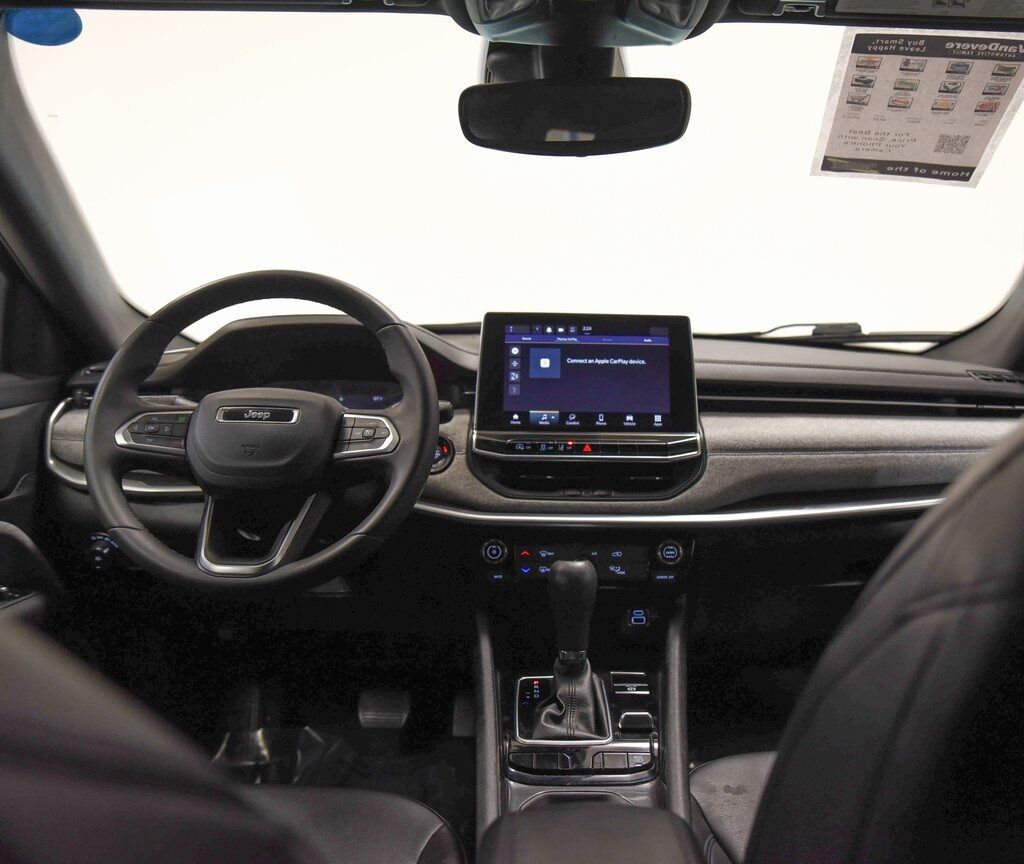 2023 Jeep Compass Latitude Akron