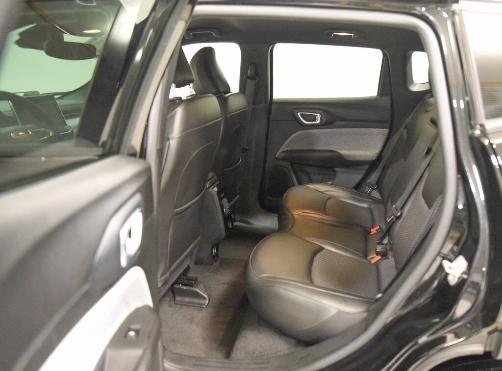 2023 Jeep Compass Latitude Akron