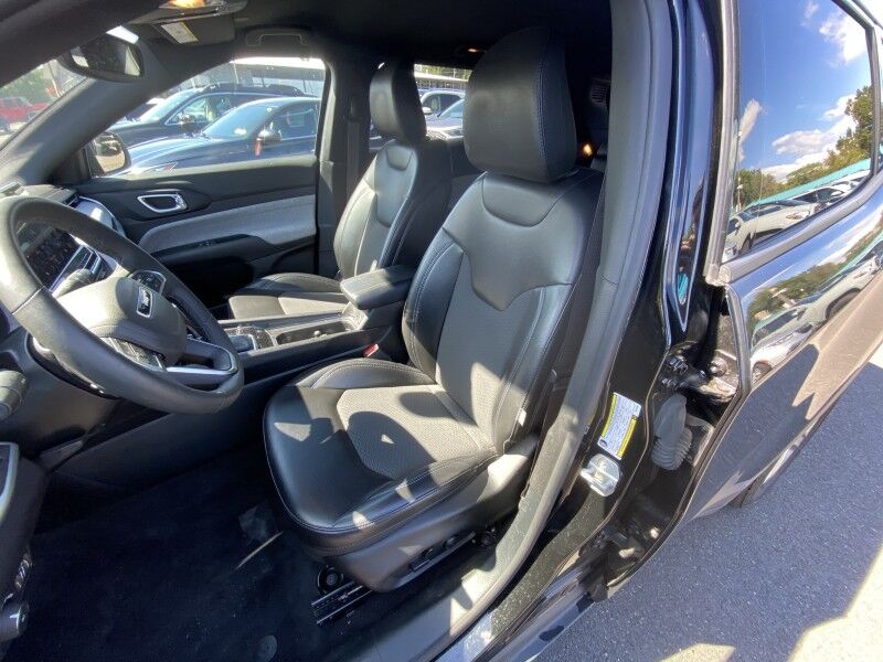 2023 Jeep Compass Latitude Bristol  PA