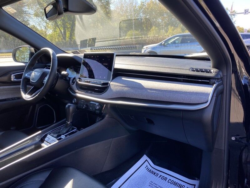 2023 Jeep Compass Latitude Bristol  PA