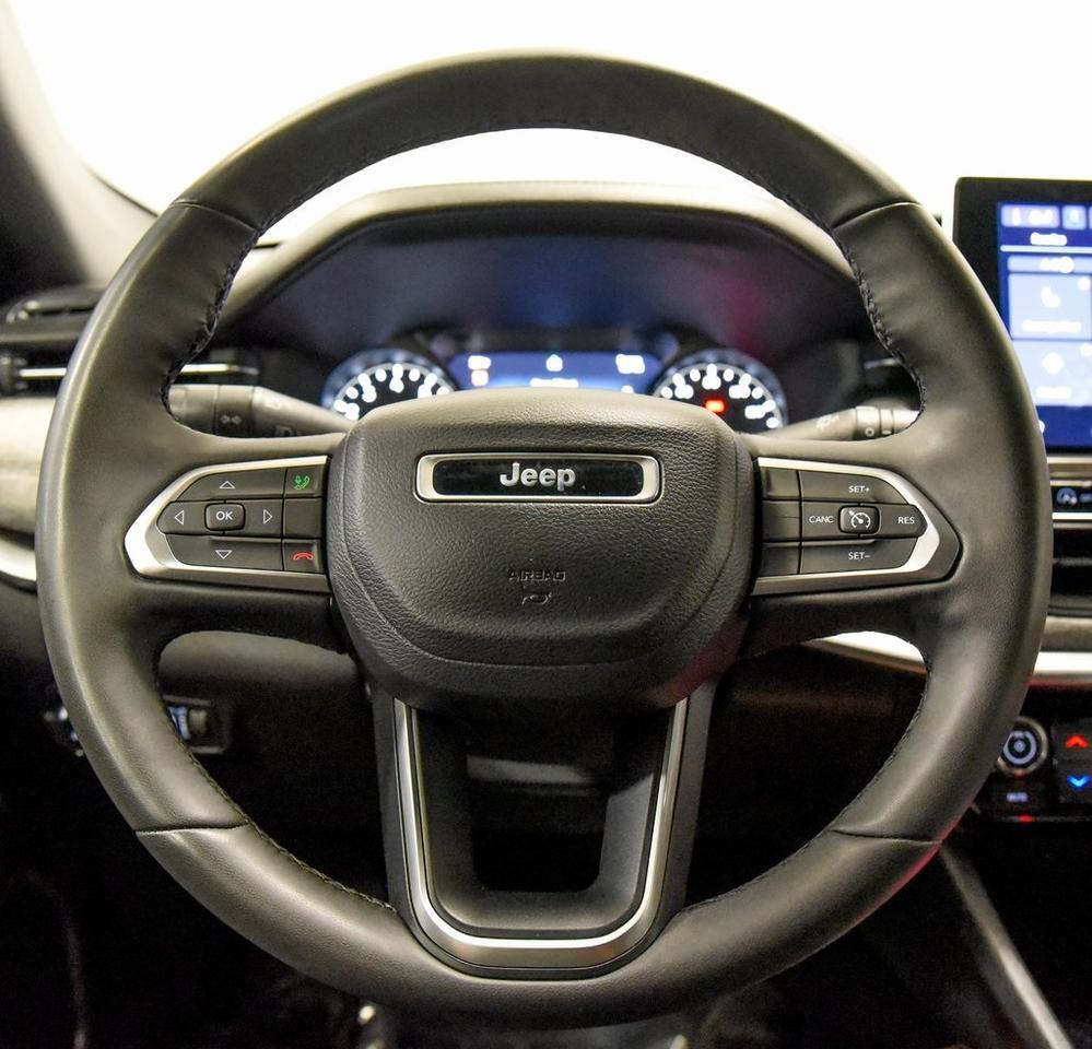 2023 Jeep Compass Latitude Lux Akron