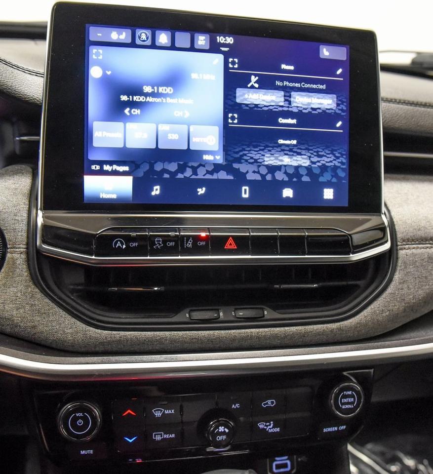 2023 Jeep Compass Latitude Lux Akron