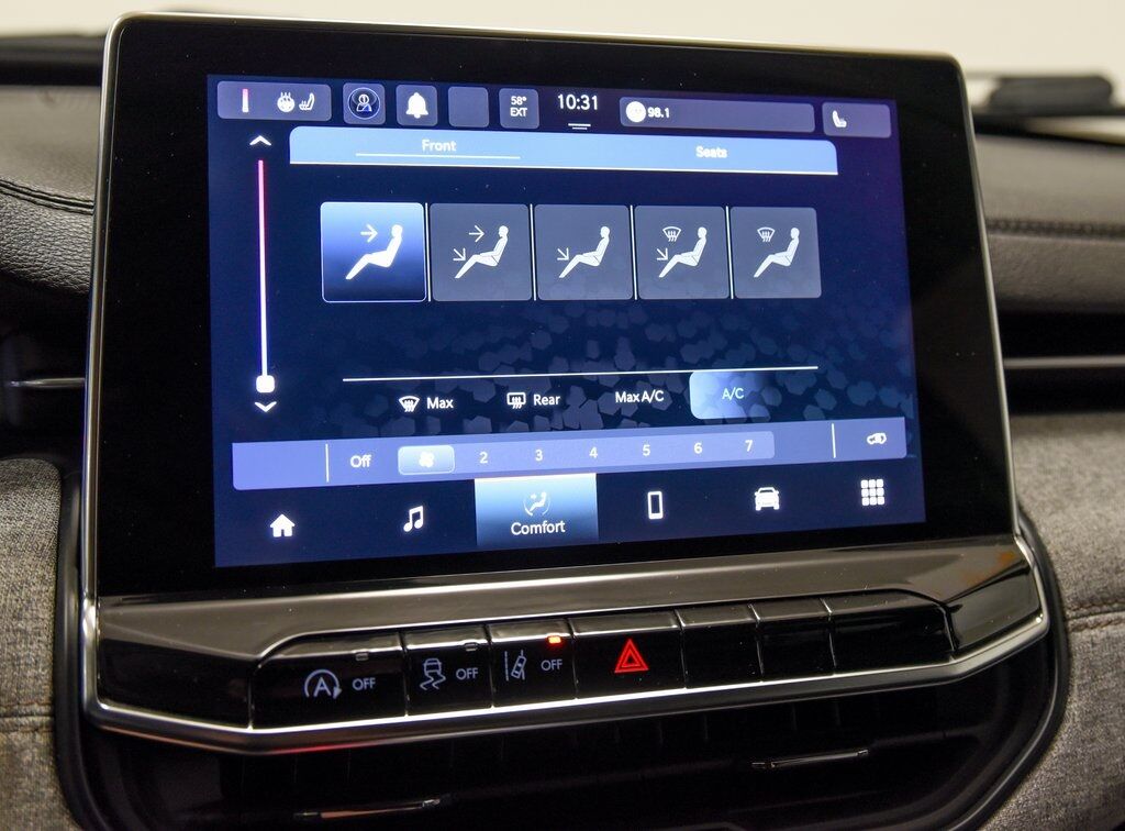 2023 Jeep Compass Latitude Lux Akron