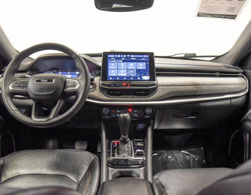 2023 Jeep Compass Latitude Lux Akron