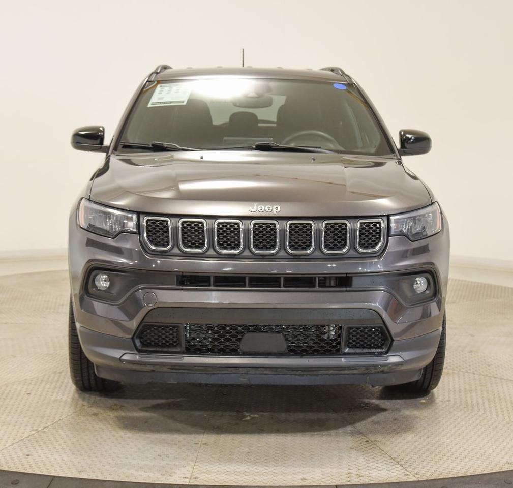 2023 Jeep Compass Latitude Lux Akron