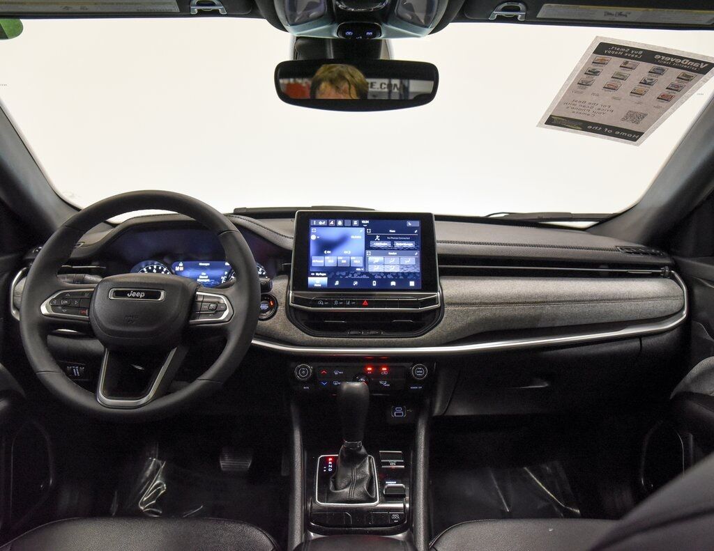 2023 Jeep Compass Latitude Lux Akron OH