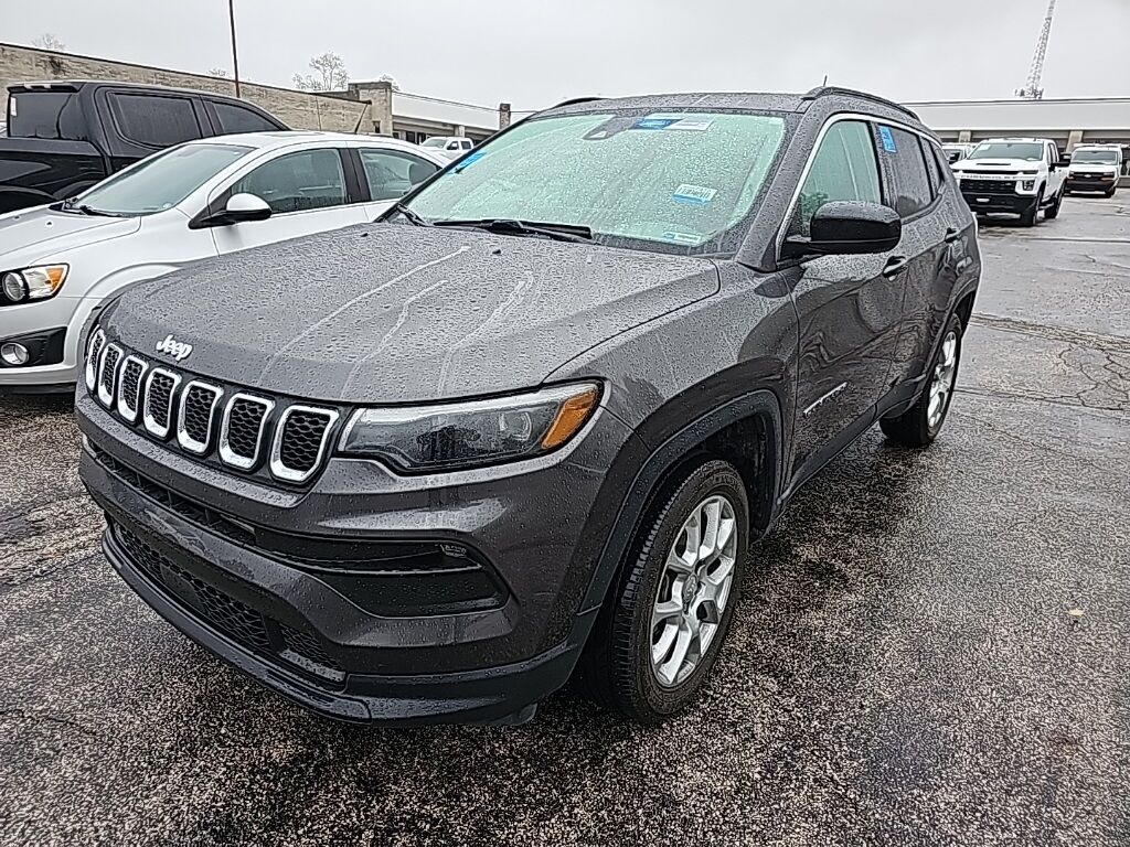 2023 Jeep Compass Latitude Lux Akron OH