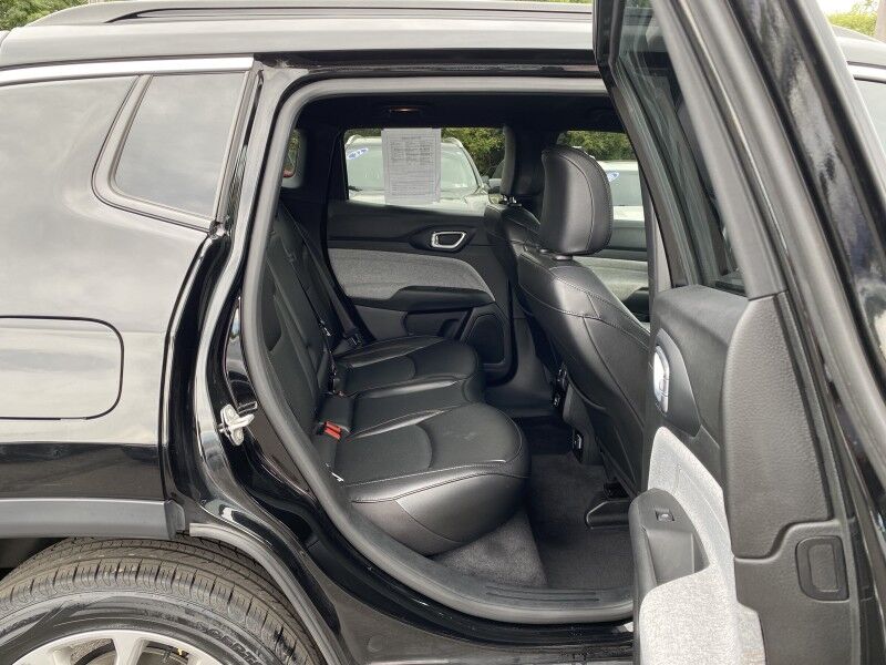 2023 Jeep Compass Latitude Lux Springfield PA