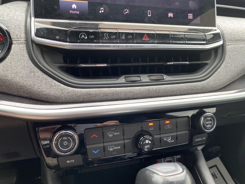 2023 Jeep Compass Latitude Lux Springfield PA