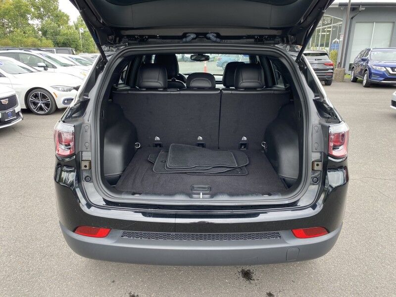 2023 Jeep Compass Latitude Lux Springfield PA