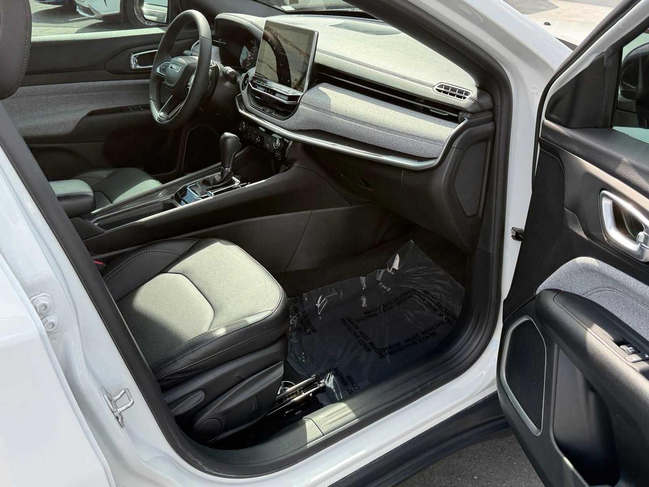 2023 Jeep Compass Latitude Lux Irving TX