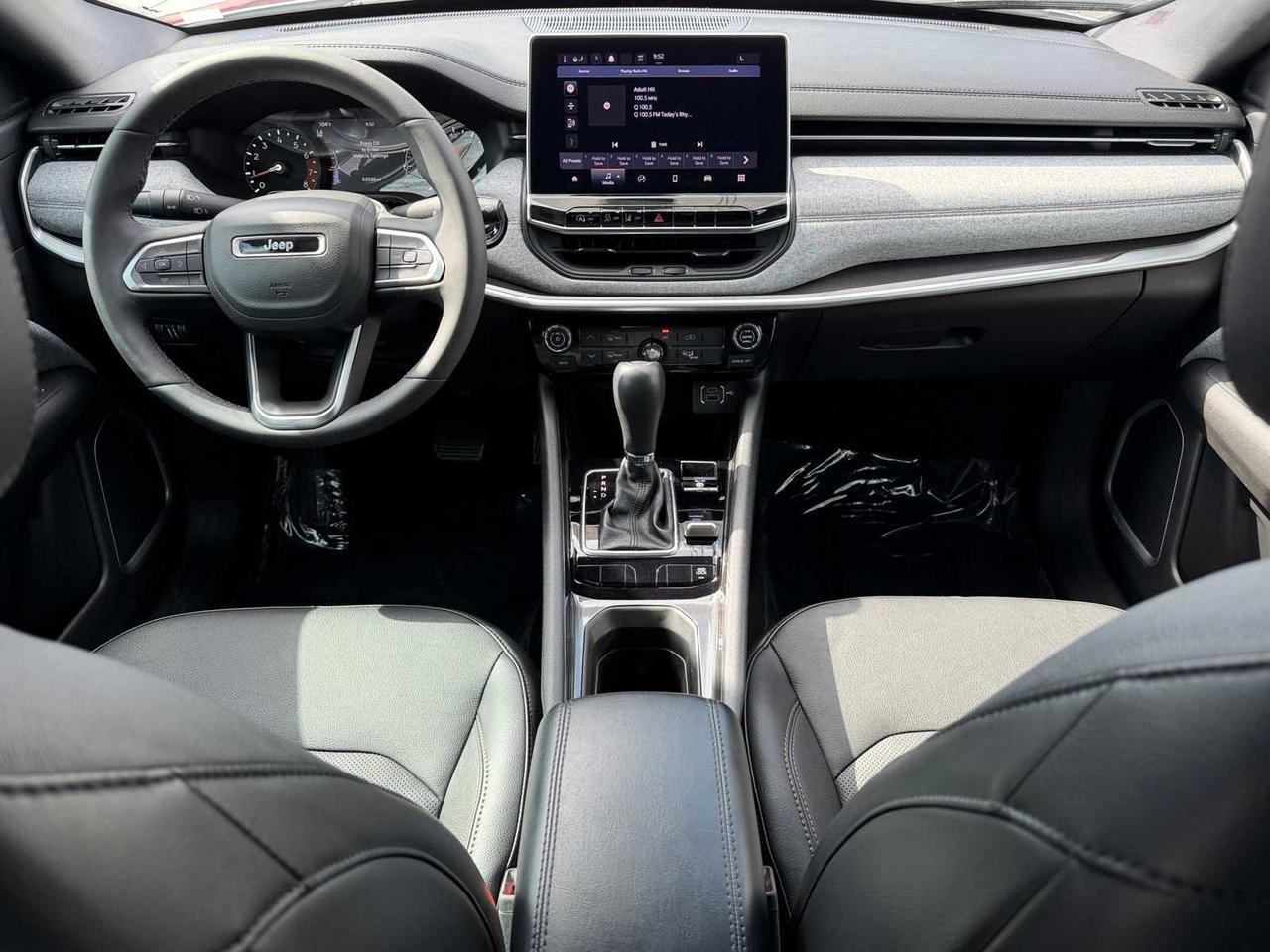 2023 Jeep Compass Latitude Lux Irving TX
