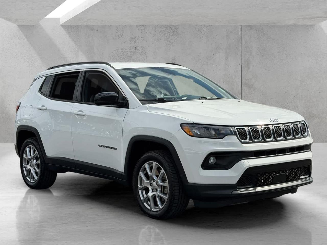 2023 Jeep Compass Latitude Lux Irving TX