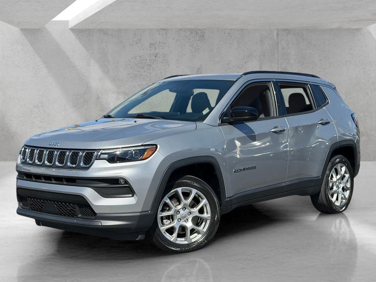 2023 Jeep Compass Latitude Lux Irving TX