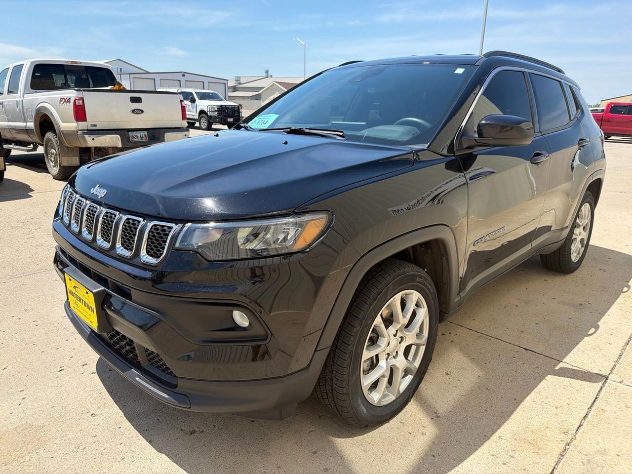 2023 Jeep Compass Latitude Lux Watertown SD