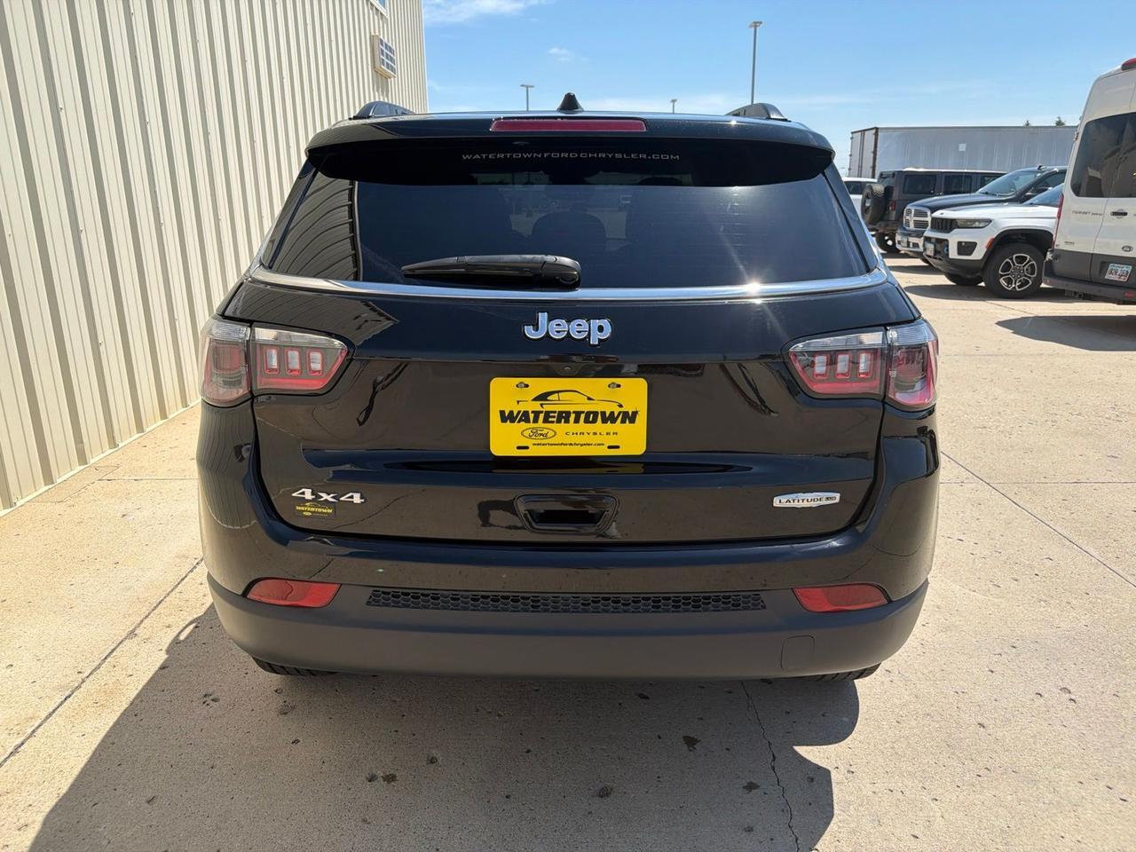 2023 Jeep Compass Latitude Lux Watertown SD