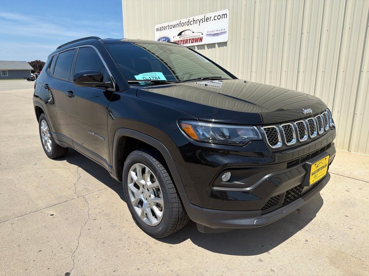2023 Jeep Compass Latitude Lux Watertown SD
