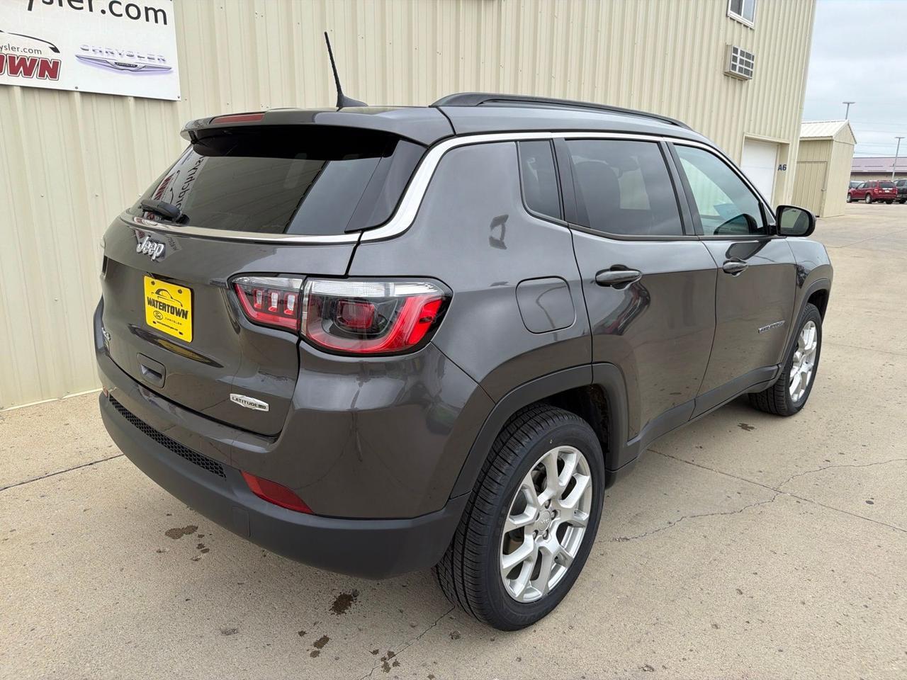 2023 Jeep Compass Latitude Lux Watertown SD