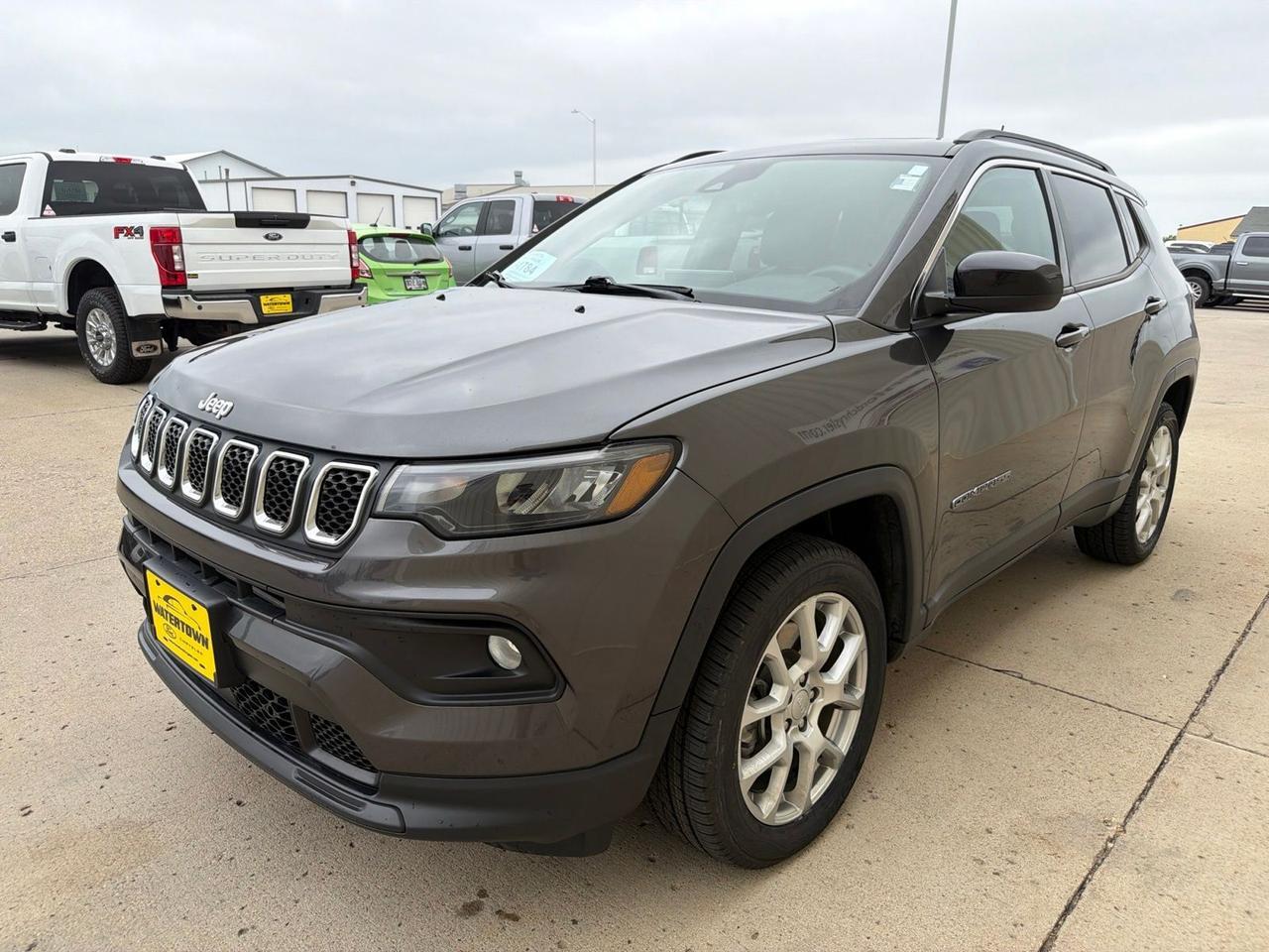 2023 Jeep Compass Latitude Lux Watertown SD
