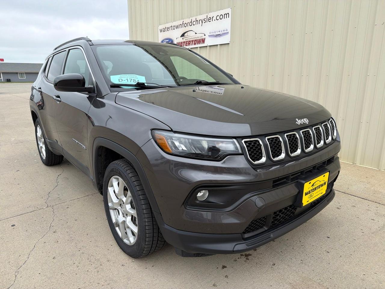 2023 Jeep Compass Latitude Lux Watertown SD