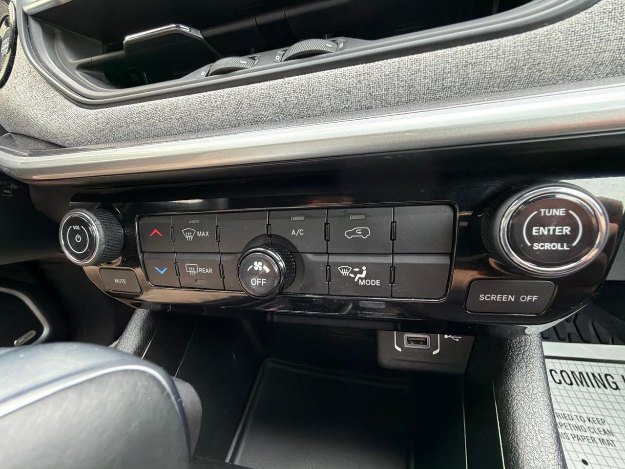 2023 Jeep Compass Latitude Lux Watertown SD