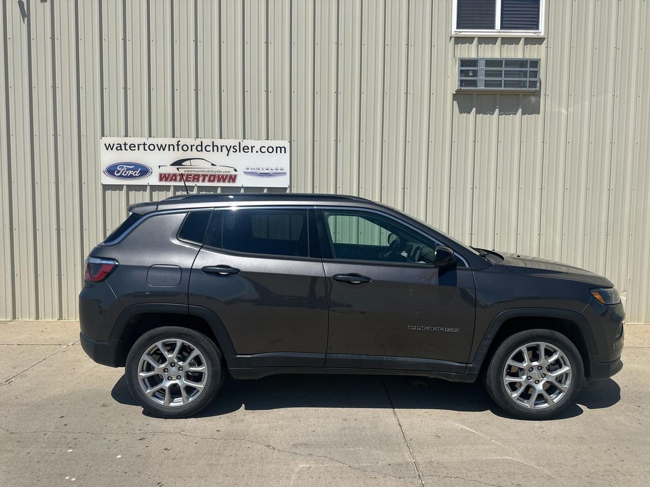 2023 Jeep Compass Latitude Lux
