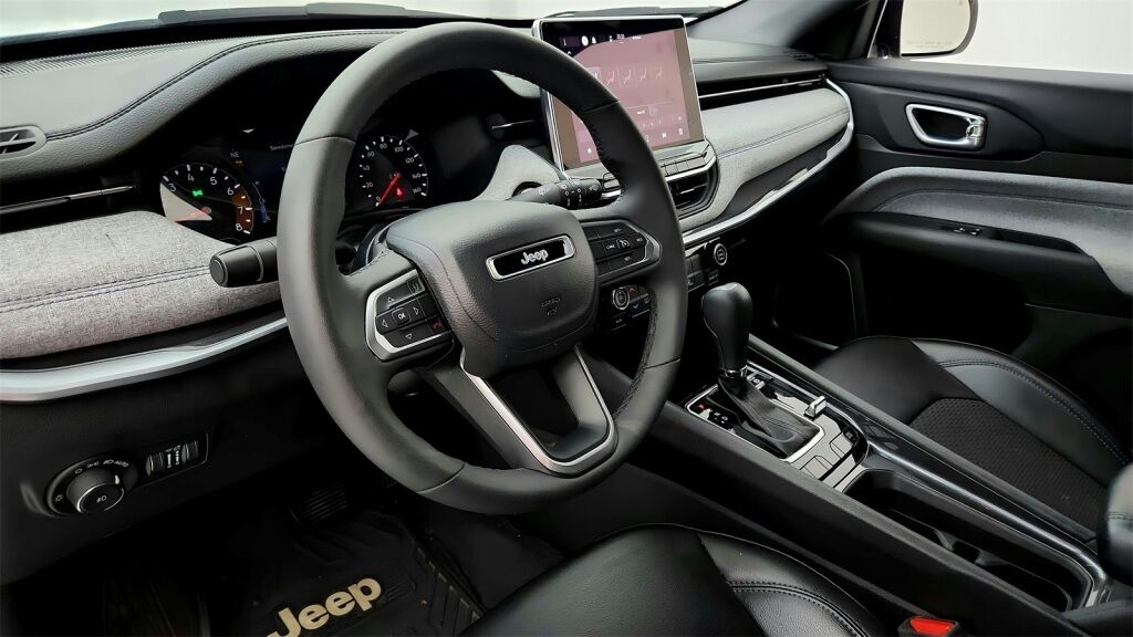 2023 Jeep Compass Latitude Laurel MD
