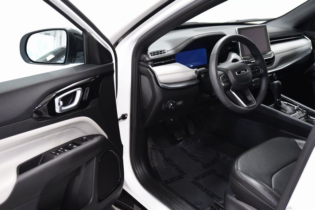2023 Jeep Compass Limited Akron