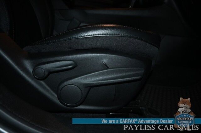 2023 Jeep Compass TRAILHAWK / 4X4 / Automatic / Premium Leather Trimmed Seats / Adaptive Cruise Control / Lane Watch & Blind Spot Alert / Apple CarPlay & Android Auto / Aluminum Wheels / Back Up Camera / 32 MPG / 1-Owner Anchorage AK