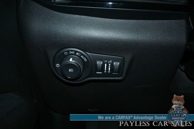 2023 Jeep Compass TRAILHAWK / 4X4 / Automatic / Premium Leather Trimmed Seats / Adaptive Cruise Control / Lane Watch & Blind Spot Alert / Apple CarPlay & Android Auto / Aluminum Wheels / Back Up Camera / 32 MPG / 1-Owner Anchorage AK