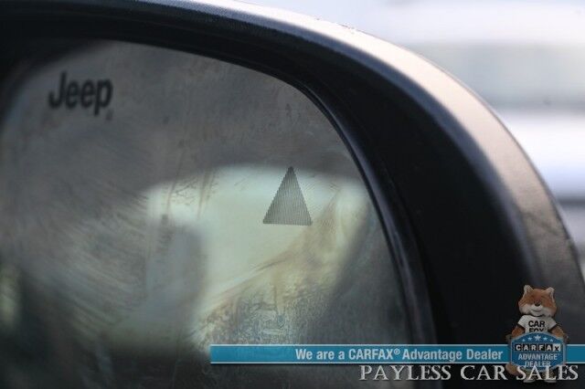 2023 Jeep Compass Trailhawk / 4X4 / Leather Trimmed Seats / Adaptive Cruise Control / Lane Departure & Blind Spot Alert / Apple CarPlay & Android Auto / USB Input / Back Up Camera / Keyless Entry & Start / 32 MPG / Low Miles / 1-Owner Anchorage AK