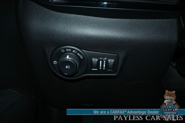 2023 Jeep Compass Trailhawk / 4X4 / Leather Trimmed Seats / Adaptive Cruise Control / Lane Departure & Blind Spot Alert / Apple CarPlay & Android Auto / USB Input / Back Up Camera / Keyless Entry & Start / 32 MPG / Low Miles / 1-Owner Anchorage AK