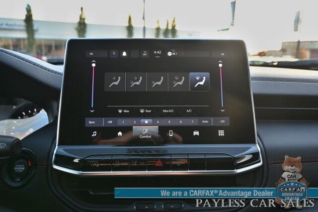 2023 Jeep Compass Trailhawk / 4X4 / Leather Trimmed Seats / Adaptive Cruise Control / Lane Departure & Blind Spot Alert / Apple CarPlay & Android Auto / USB Input / Back Up Camera / Keyless Entry & Start / 32 MPG / Low Miles / 1-Owner Anchorage AK