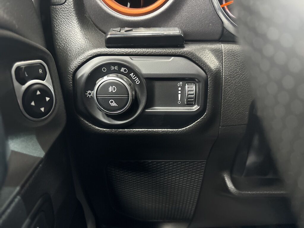 2023 Jeep Gladiator 4x4 Crew Cab Mojave Minocqua WI