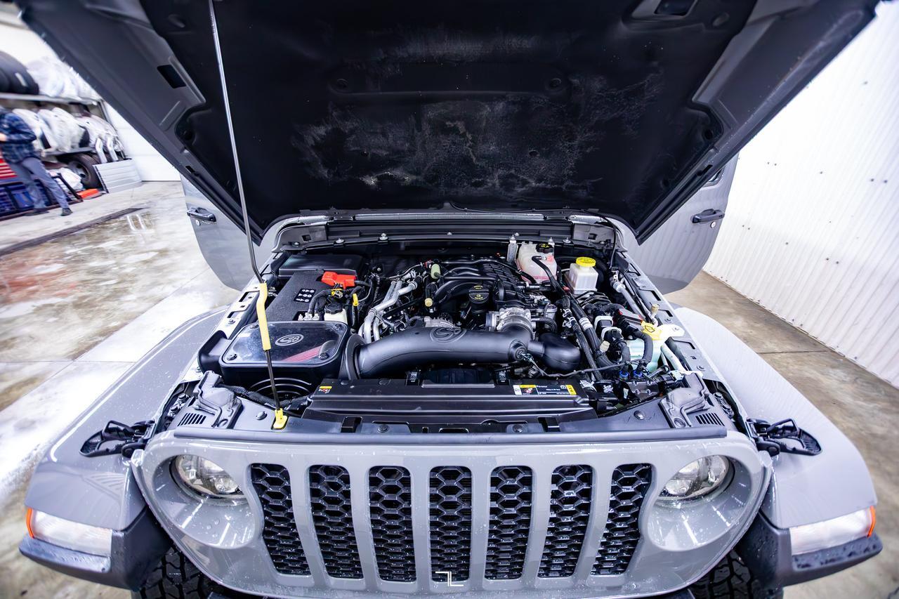 2023 Jeep Gladiator 4x4 Sport S Leather Nav BCam Red Deer AB