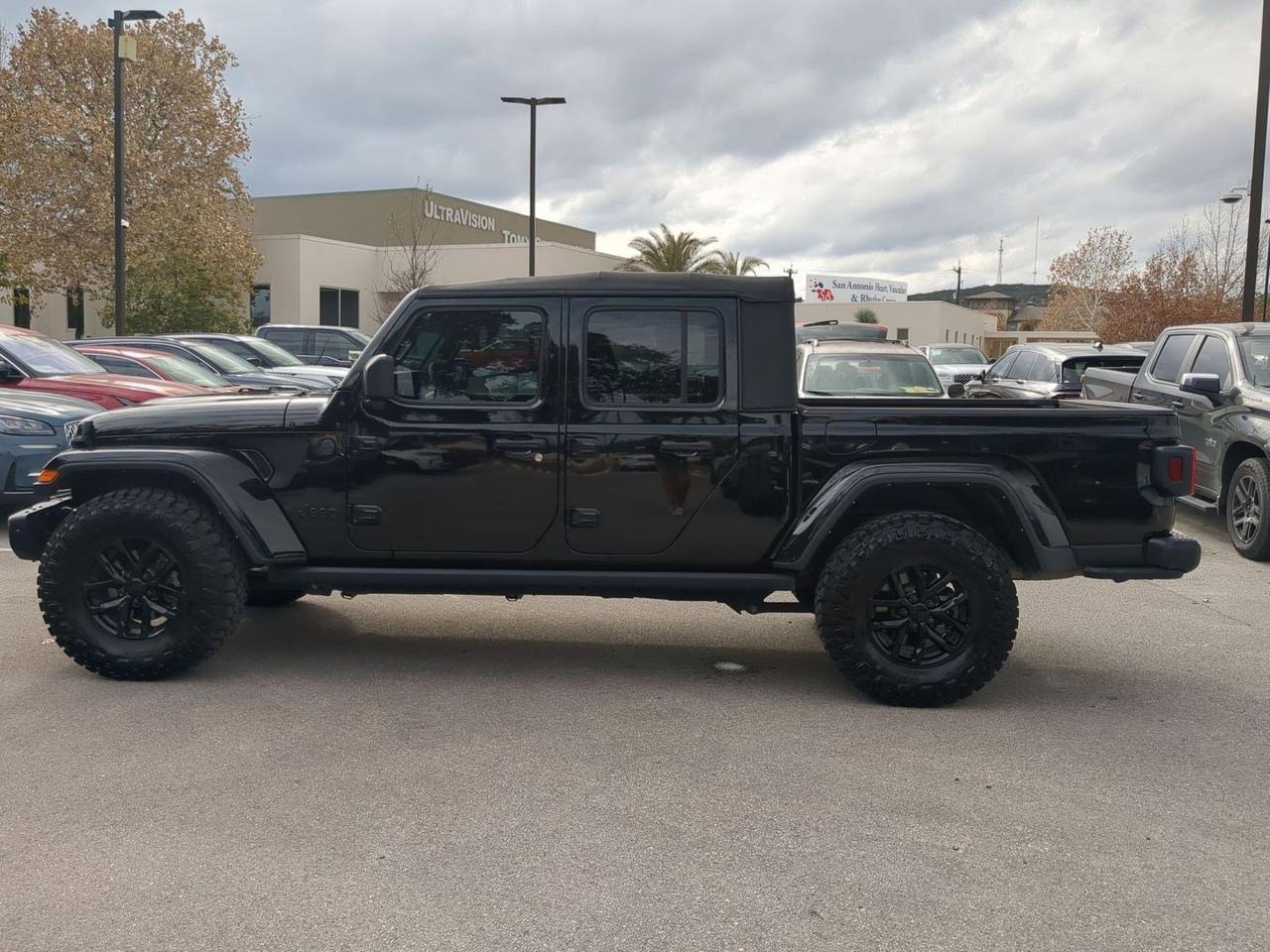 2023 Jeep Gladiator Freedom