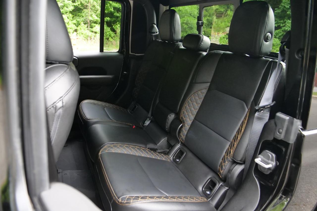 2023 Jeep Gladiator High Altitude 4X4 / Turbo Diesel / Nappa Leather! High Point NC